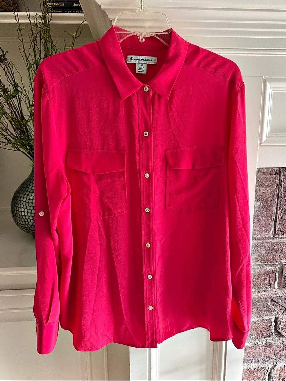Tommy Bahama Women's Silk Long Sleeve Button-Down Camp Utility Shirt size Large